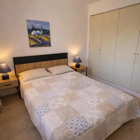 Grand F2 40 M2 Centre Port, Loggia 5m2, Vue Jardin, Belle Terrasse, Parking Privé Appartamento Agde